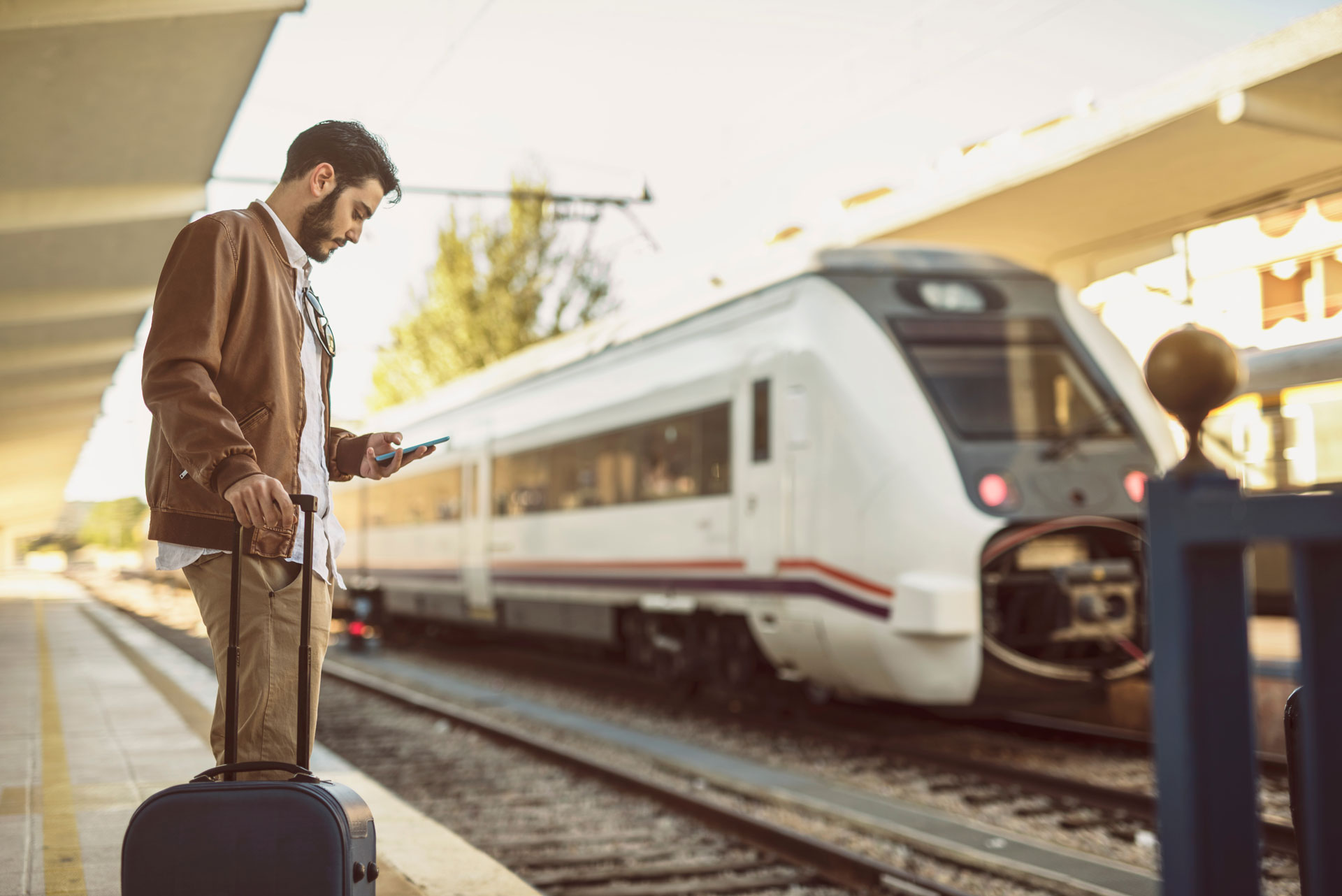 How to find a meeting room near a train station in Belgium?