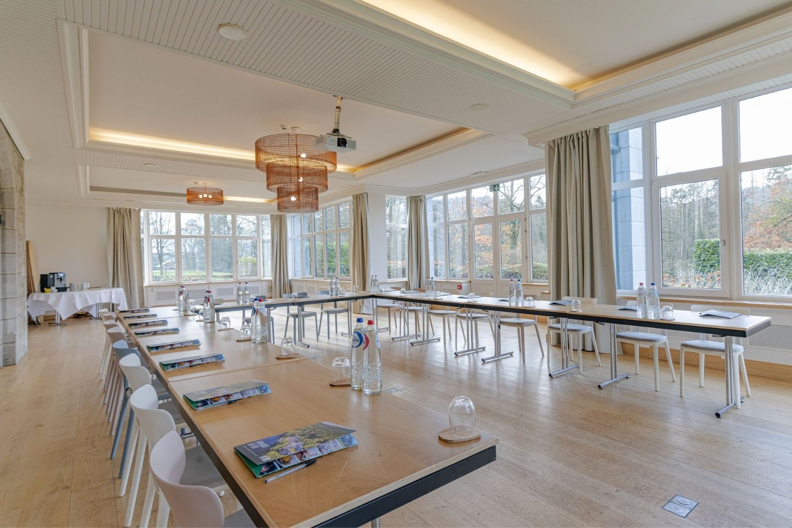Les meilleures salles avec hébergement pour un séminaire résidentiel de 50 personnes