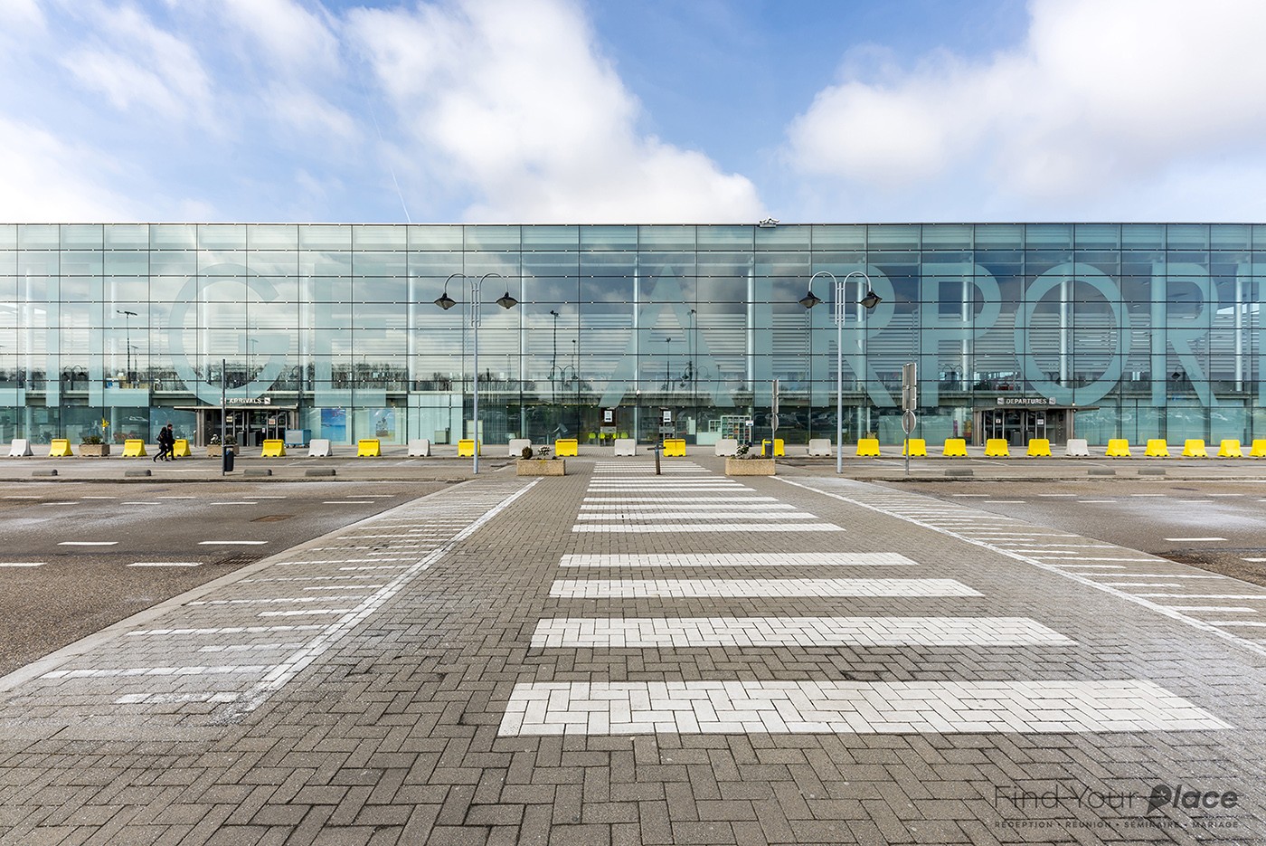 1/2 terminal