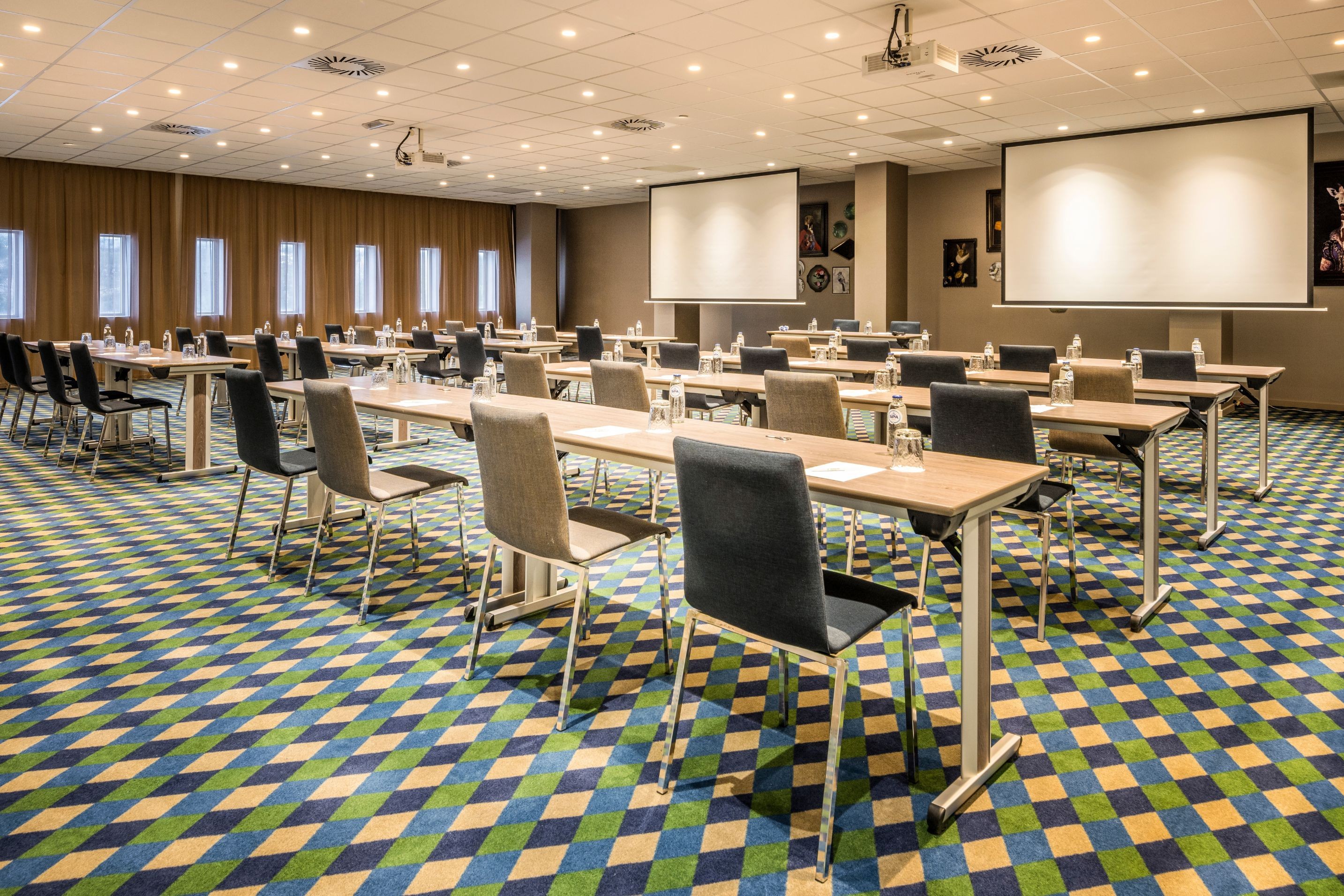 Meeting Room 10 +11