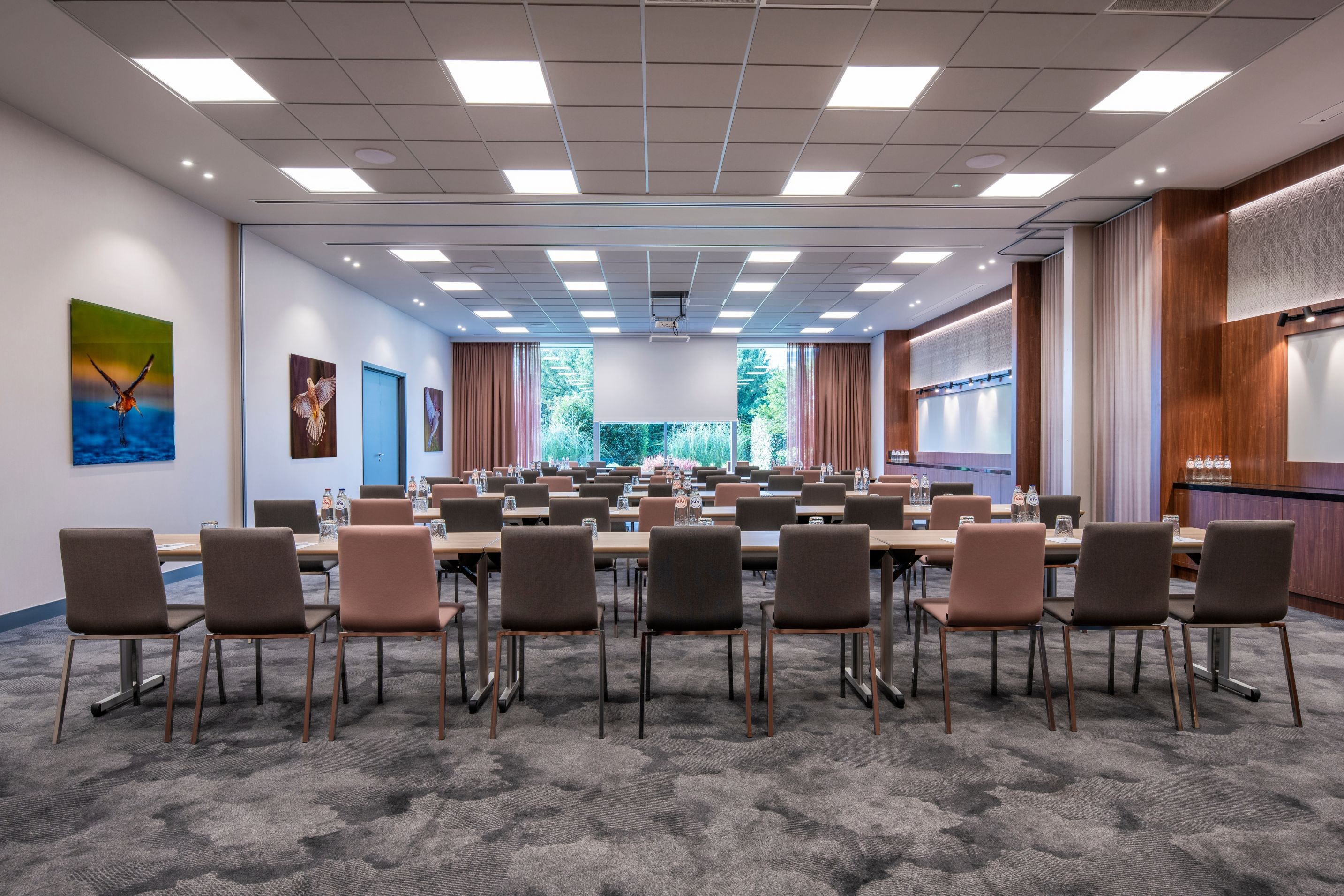 Meeting Room 12-13