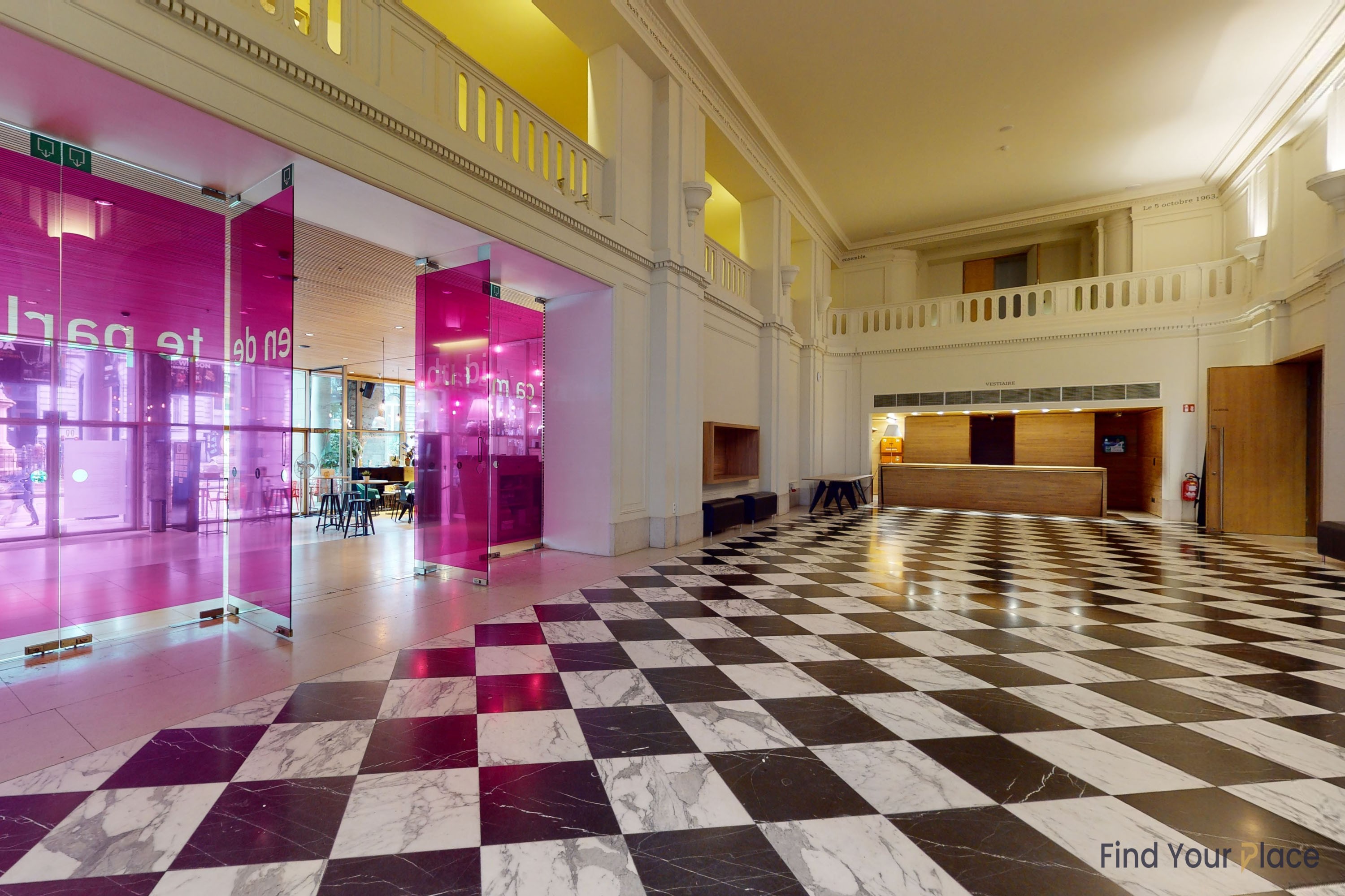 Le Hall du Fin Cou