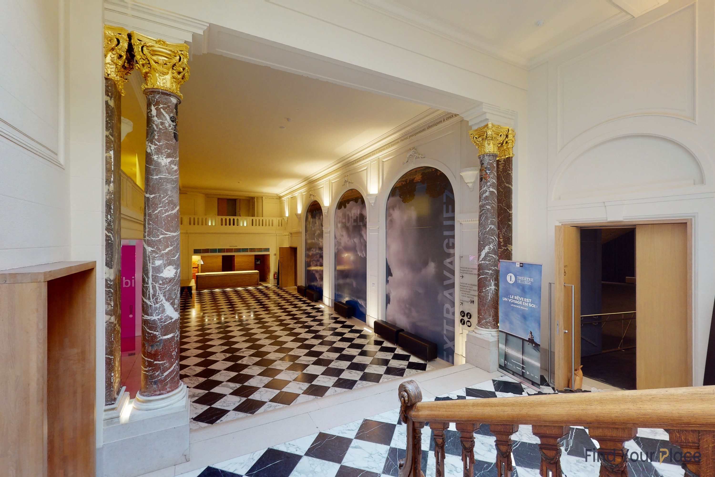 Le Hall du Fin Cou