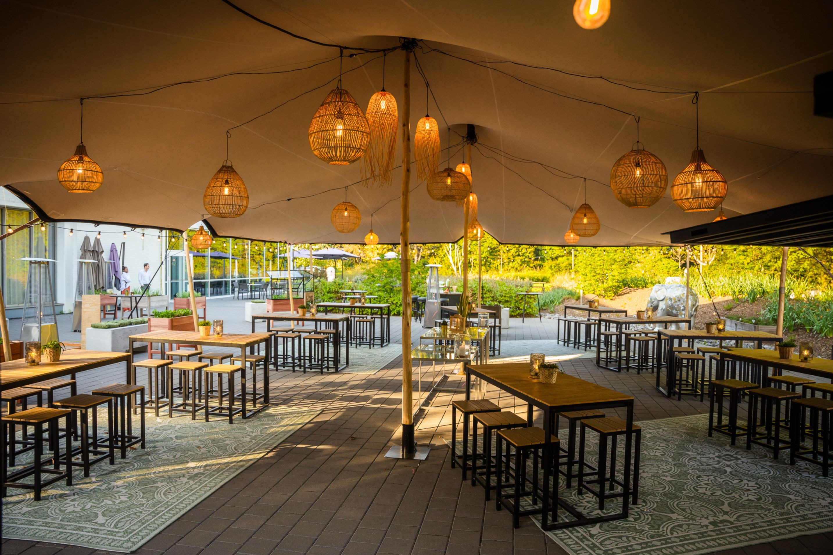 Outdoor pop-up Area
