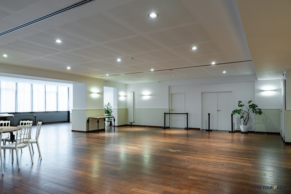 Salle Max Ballroom