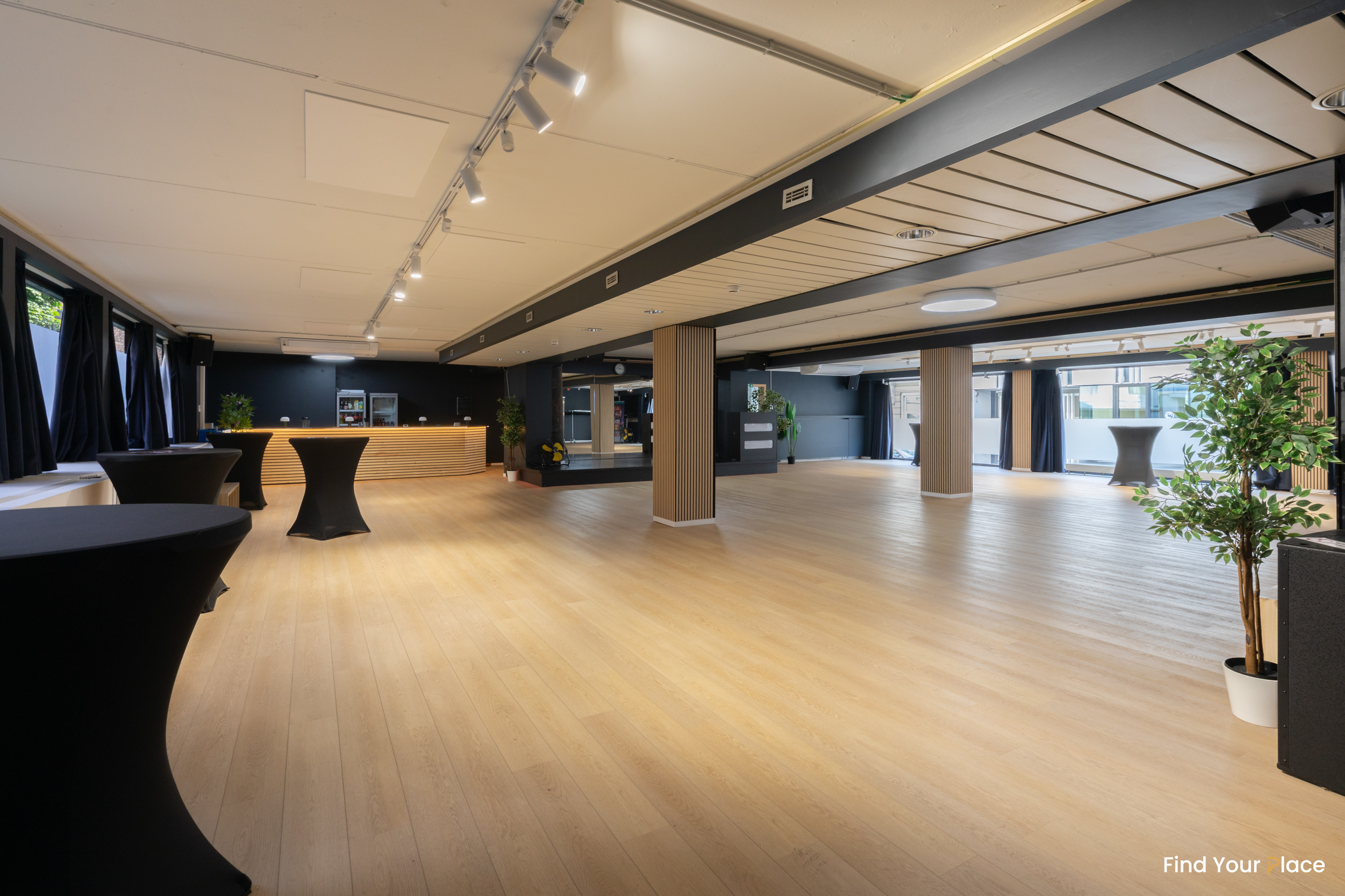 Studio 28