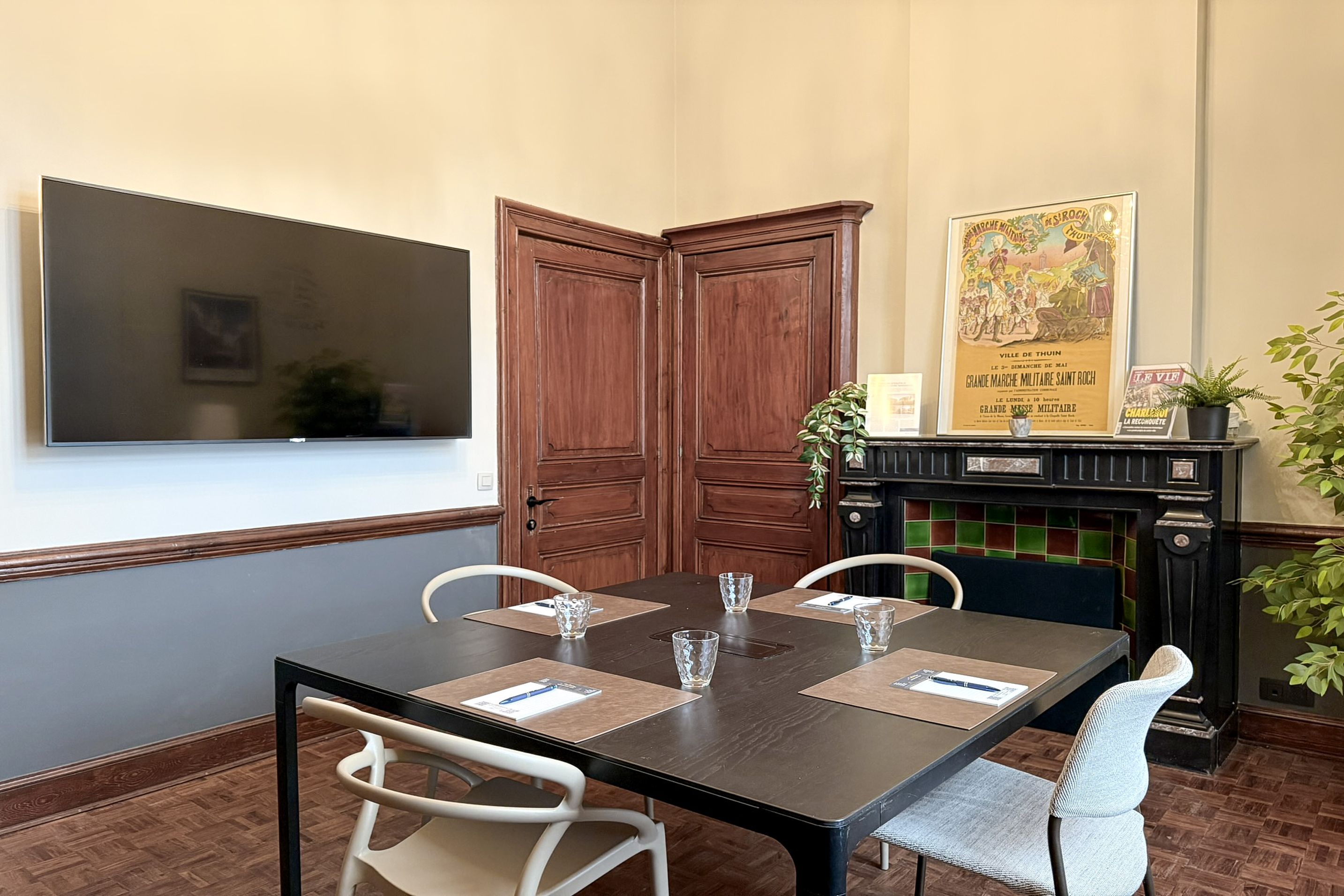 Petit Salon