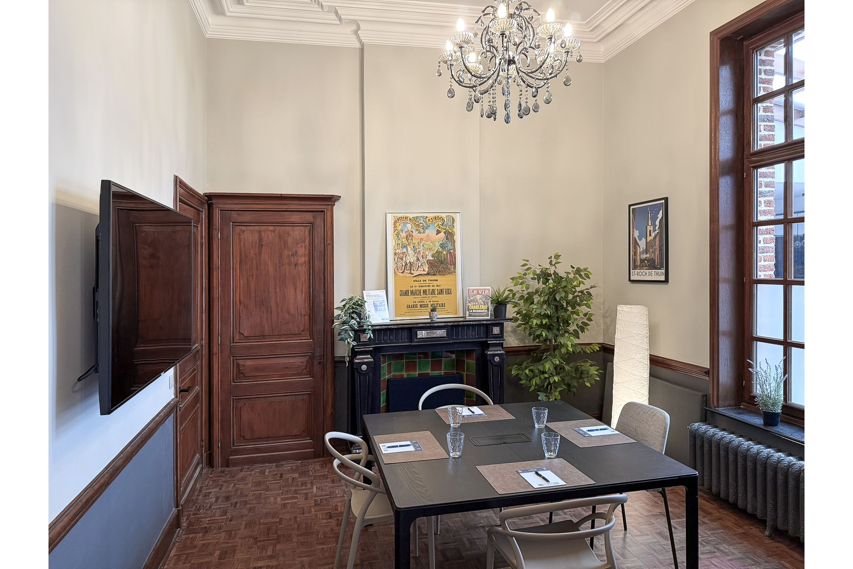 Petit Salon